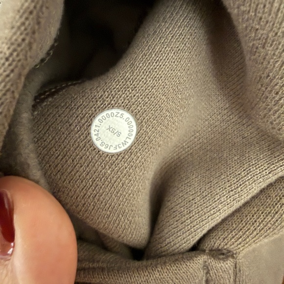 Lululemon scuba funnel neck half zip - Picture 4 of 5